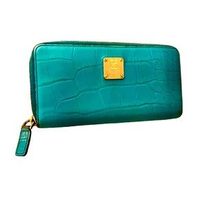 MCM VINTAGE ORIGINAL LARGE/LONG ZIP ALL  AROUND CLOSURE WALLET.